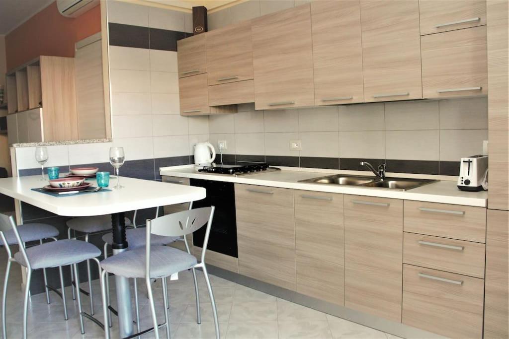 La Casa Al Poetto - Iun R0135 Apartment Quartu Sant'Elena Exterior photo